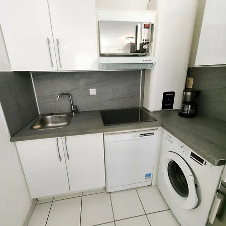 Superbe T3 Lumineux à 30m De La Plage, 6 Pers, Ascenseur, Parking - Fr-1-607-5 Appartement *